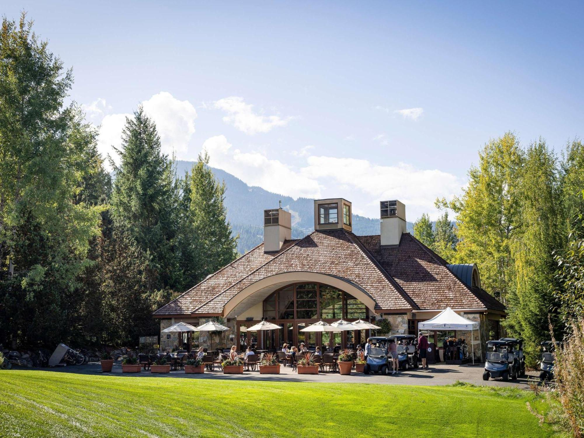 Fairmont Chateau Whistler Exterior foto