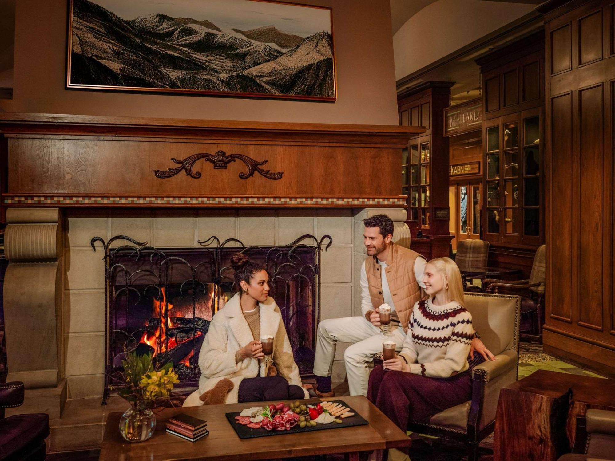 Fairmont Chateau Whistler Exterior foto